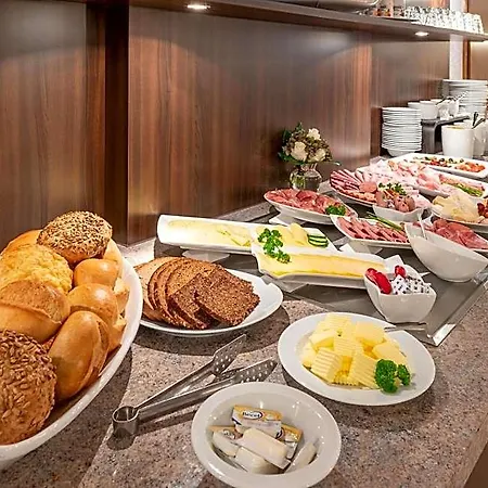 Zur Krone 3* Мербуш