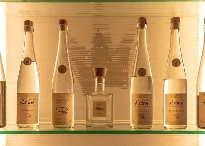 ツア クローネ 3*