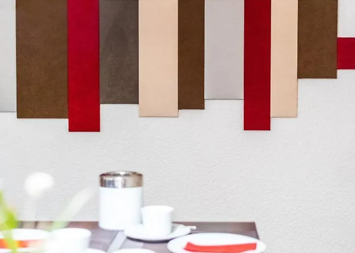 ツア クローネ 3* メーアブッシュ